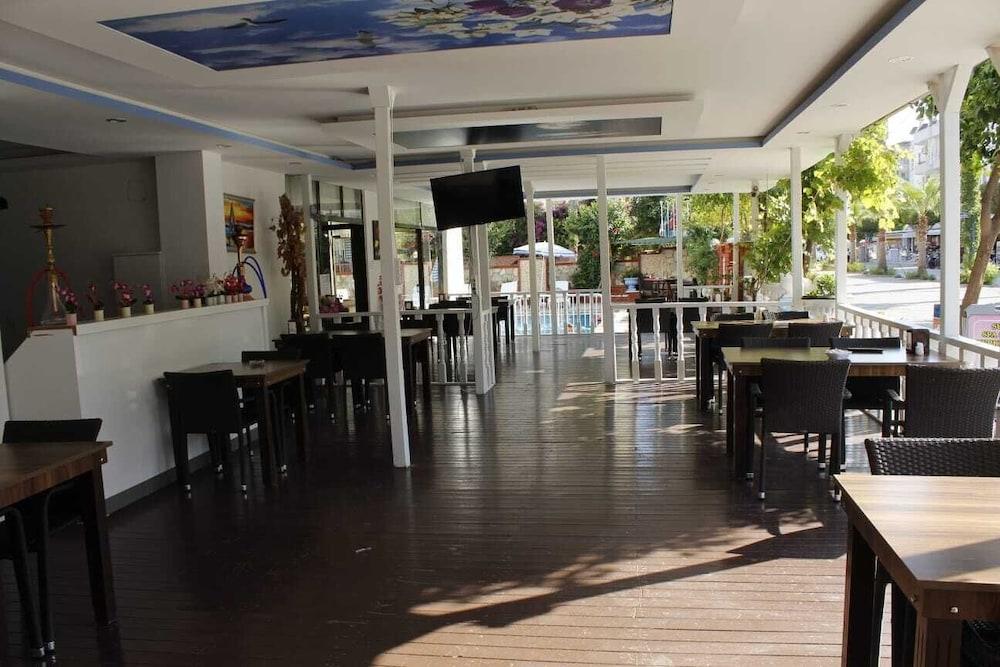 Moonlight Hotel อลันยา ภายนอก รูปภาพ